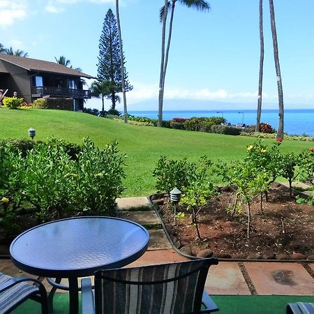 Mahina Surf 220 By Redawning Aparthotel Lahaina Buitenkant foto