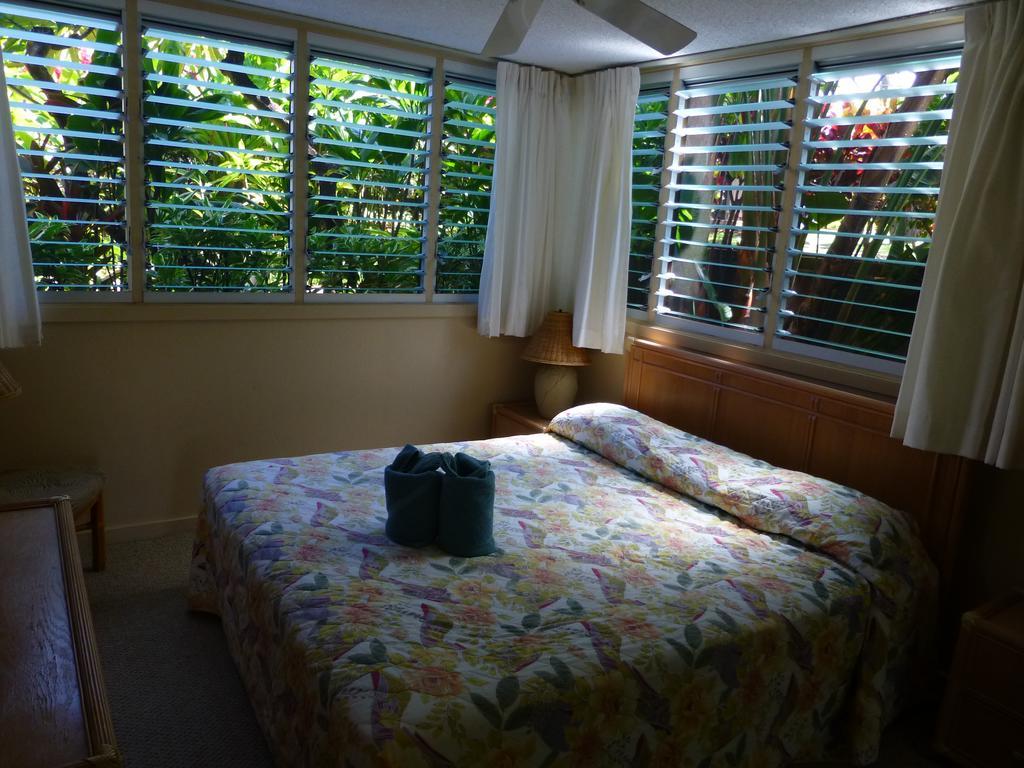 Mahina Surf 220 By Redawning Aparthotel Lahaina Buitenkant foto