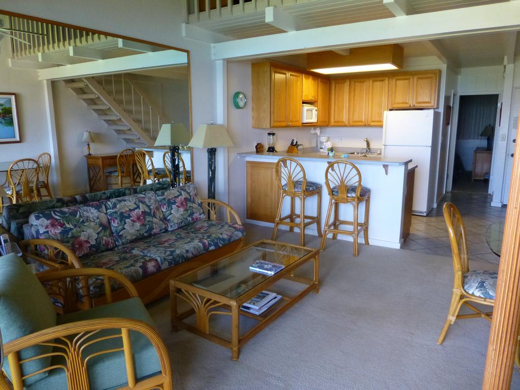 Mahina Surf 220 By Redawning Aparthotel Lahaina Buitenkant foto
