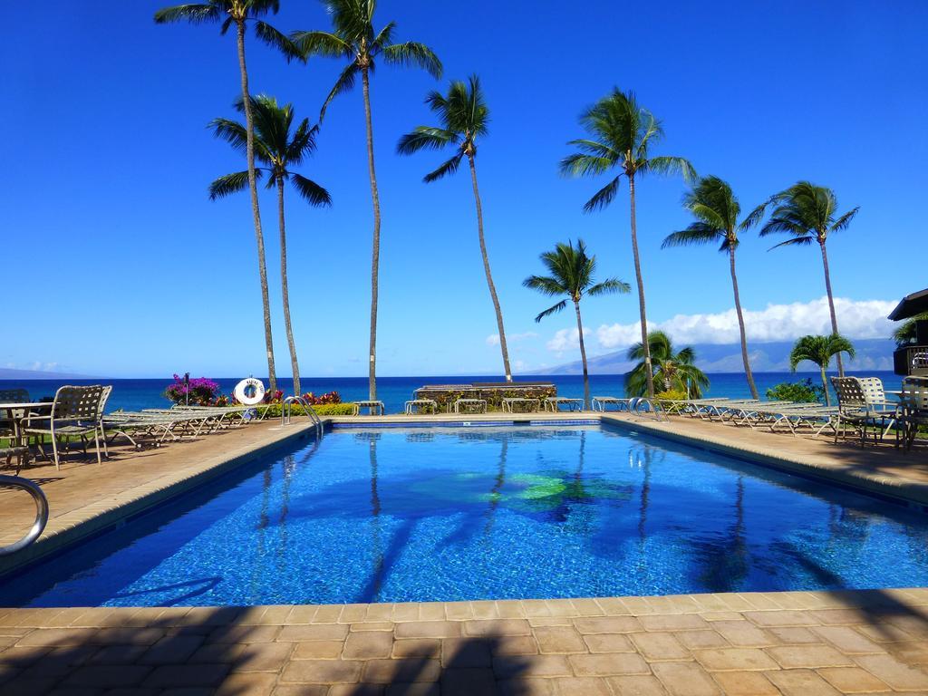 Mahina Surf 220 By Redawning Aparthotel Lahaina Buitenkant foto