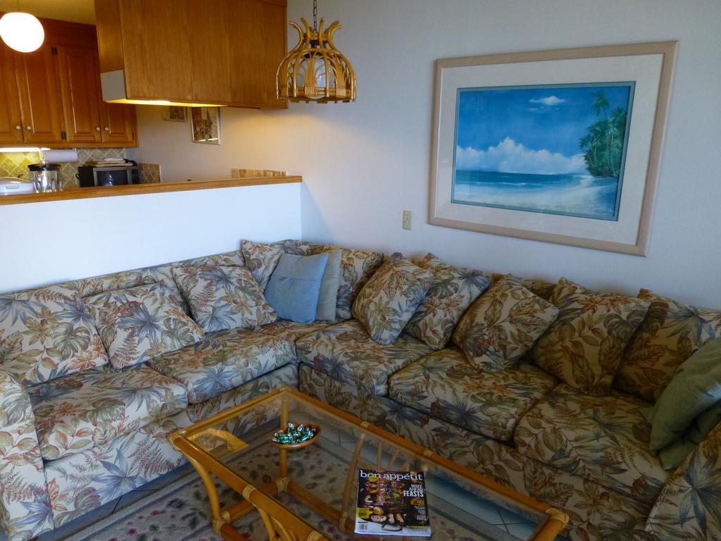 Mahina Surf 220 By Redawning Aparthotel Lahaina Buitenkant foto